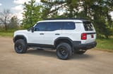 Oval Nerf Steps | Black | Toyota Land Cruiser 4WD (2024-2026) view 6