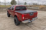 Hard Low Profile Bed Cover | 5' Bed | Cargo Mgmt | Nissan Frontier (05-21) view 6