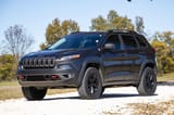 Rough Country 2 Inch Lift Strut Kit | Jeep Cherokee KL 4WD (2014-2023) view 2
