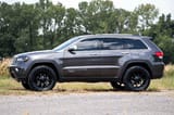 Rough Country 2.5 Inch Lift Kit | N3 Struts | Jeep Grand Cherokee 4WD (2016-2022) view 2