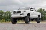 Rough Country 6 Inch Lift Kit | Toyota Tacoma 2WD/4WD (2005-2015) view 2