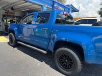 2022 Chevrolet Colorado - Photo 2