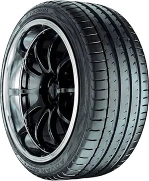 Yokohama ADVAN Sport V105 tire