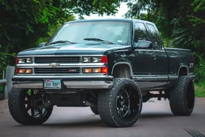 Rough Country 6 Inch Lift Kit | Chevy/GMC 1500 Truck & SUV 4WD (1988-1999)