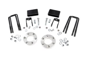Rough Country 2 Inch Lift Kit | Nissan Titan XD 2WD/4WD (2016-2024)