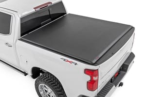 Tonneau Covers - Soft Roll Up Bed Cover | 5'10" Bed | Chevy/GMC Sierra 1500 (19-26)/Silverado 1500 (19-26)