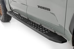 Rough Country RPT2 Running Board | Crew Cab | Black | Toyota Tundra 2WD/4WD (2022-2026)