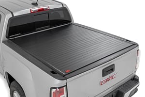 Rough Country Hard Roll Up Bed Cover | 5' Bed | Chevy/GMC Canyon/Colorado 2WD/4WD (15-22)