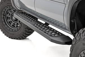 Running Boards & Rock Sliders - RPT2 Running Board | Double Cab | Black | Toyota Tacoma 2WD/4WD (2016-2023)
