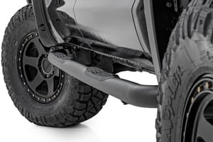Rough Country Nerf Steps | 3-Inch Tube | CrewMax | Toyota Tundra 4WD/2WD (2007-2021)