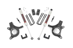 Rough Country 5 Inch Lift Kit | M1 | Chevy Silverado & GMC Sierra 1500 2WD (2007-2013)