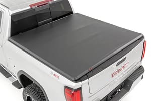 Tonneau Covers - Soft Tri-Fold Bed Cover | 6'7" Bed | Chevy/GMC Sierra 1500 (19-26)/Silverado 1500 (19-26)