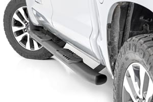 Rough Country Oval Nerf Step | Crew Cab | Black | Toyota Tundra 2WD/4WD (2007-2021)