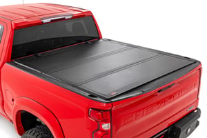 Tonneau Covers - Hard Tri-Fold Flip Up Bed Cover | 6'7" Bed | Chevy/GMC Sierra 1500 (19-26)/Silverado 1500 (19-26)