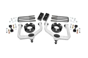 Rough Country 3 Inch Lift Kit | Nissan Titan 2WD/4WD (2004-2024)