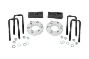 Rough Country 2 Inch Leveling Kit | Nissan Titan 4WD (2022-2024)