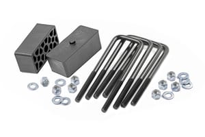 Rough Country 2 Inch Block & U-Bolt Kit | Chevy/GMC 1500 2WD/4WD (99-24)