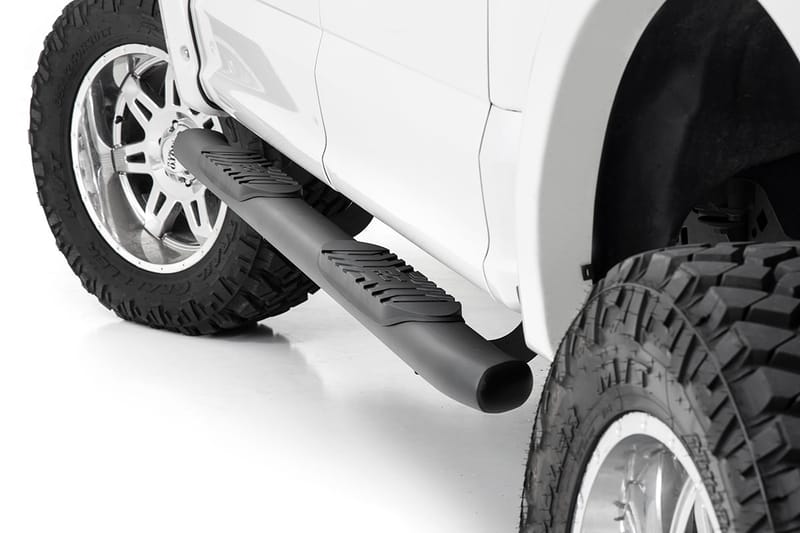 Oval Nerf Step | Crew Cab | Black | Ford F-150/Lightning/F-250/F-350/Raptor (15-26)